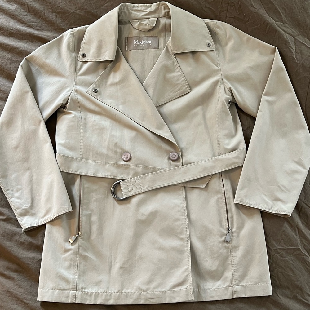 MaxMara Women's Light Tan Trench Coat